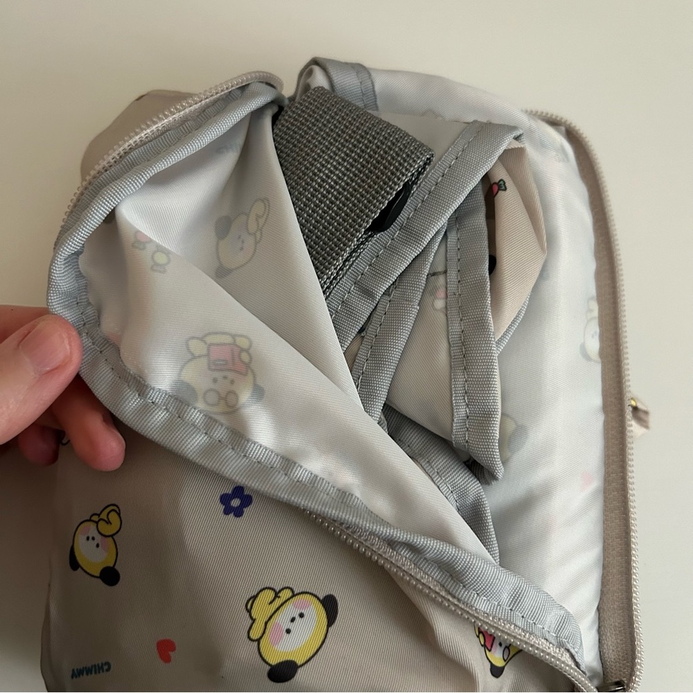 BT21 Minini Folding Bag Chimmy - Picture 3 of 9